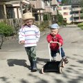 Kundbild M&K Victoria garn - 50g - Vit (751): Mina två första pippi-tröjor!...